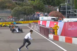 Herta beleeft bizar moment en bijna-aanrijding met voetganger tijdens F2-race