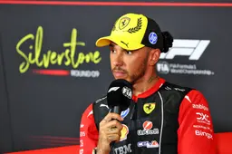 Hamilton hoort oordeel van de stewards: krijgt hij een straf op Silverstone?
