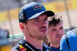 Verstappen hekelt gebrek aan ingrijpen FIA: 'Dat zou niet eens mogelijk moeten zijn'