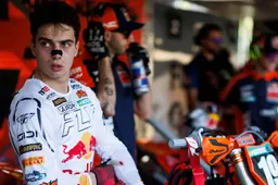 Sacha Coenen returns at Foxhills MXGP just one week after breaking collar bone