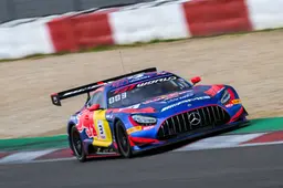 Zusterteam Verstappen Racing kan op Nürburgring geschiedenis schrijven