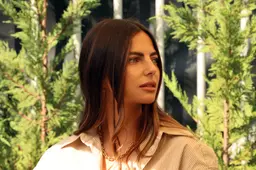Kelly Piquet and Penelope meet Wolff in Monza: 'We are coming to see you'
