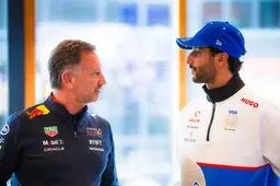 Horner spaart niemand in boek: 'Ricciardo declareerde elk flesje water'