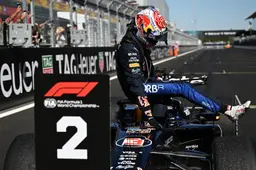 Verstappen naar derde plek na GP Spanje, Norris voorbij aan Red Bull-rijder