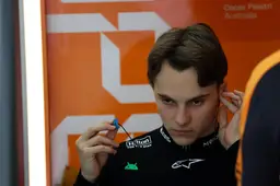 Piastri told to let Norris through as McLaren reveal what triggered swap