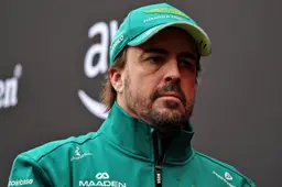 Alonso fileert F1-coureurs achteraan de grid en beledigt Albon