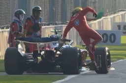 Ferrari issue forces Hamilton to park his car in Mexico City