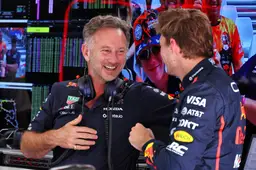 Horner duidelijk over Verstappen-vergelijking: 'Hij heeft hem overtroffen'