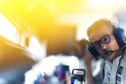 Red Bull geeft tekortkomingen toe na felle kritiek van Verstappen: 'We waren minder scherp'