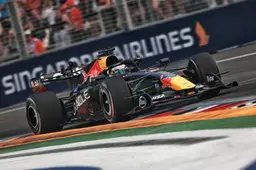 Uitslag VT1 Grand Prix van Singapore | Verstappen verliest tijd door probleem en heeft achterstand