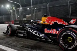 Verstappen had maar één optie om Leclerc van de leiding te houden