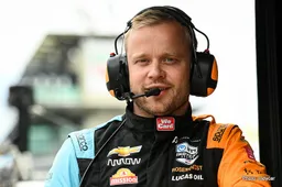Rosenqvist gets McLaren extension for 2023 and beyond