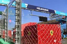 Jones: Australian Grand Prix should have gone ahead