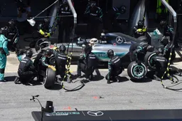 Mercedes to change pitstop strategy reveals Lauda