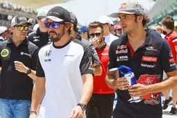 Sainz defends Alonso decision making