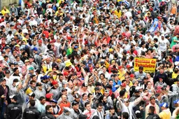 Sao Paulo mayor invites Ecclestone to buy Interlagos