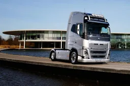 Volvo trucks becomes official supplier to McLaren