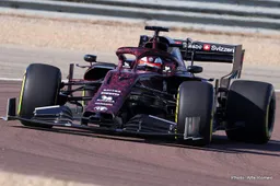 Video: 2019 F1 Alfa Romeo analysed by Scarbs