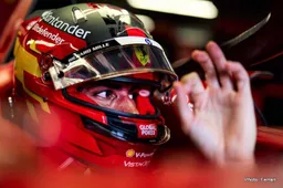 Vasseur: Sainz situation not easy, but he’s mega professional
