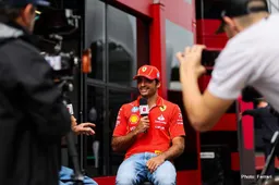 Vasseur: Sainz mega-consistent, always there, very dedicated, very focused etc etc
