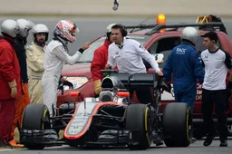 McLaren woes continue on opening day in Barcelona