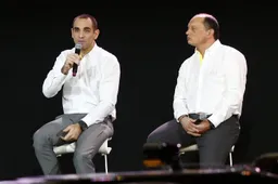 Magnussen: It's not clear who runs Renault F1 team right now