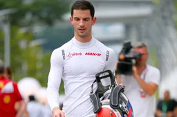 Rossi confirmed as Manor reserve 