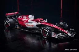 Alfa Romeo finally reveal their 2022 F1 car, the C42