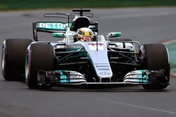 Melbourne Qualifying: Hamilton claims first pole of the year