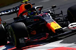 Baku FP2: Red Bull paint Baku blue, Leclerc crashes