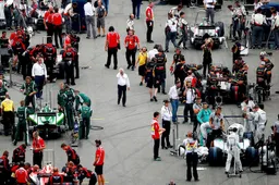 Ecclestone offers cash advance for smaller F1 teams