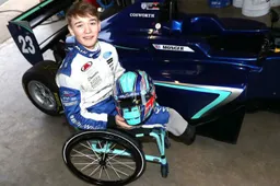 Double amputee Monger shines in F3 debut