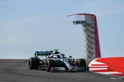 Mercedes: A Welcome Pole