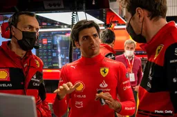 Sainz: Typical Mercedes, typical George to hype up others
