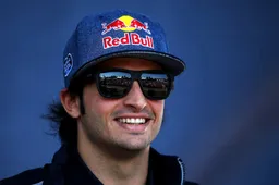 Toro Rosso confirm Sainz for 2017