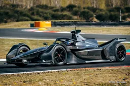 Mercedes flip the switch to light up their Formula E era