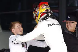 Inside Line: Lewis does it his way and who are we to argue!