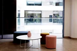 Designing the Perfect Glass Conference Room for Meetings