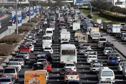 Is it worth renting a car in Dubai?