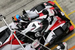 Fuji WEC: Alonso puts #8 Toyota on pole