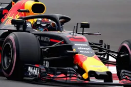Mexico Qualifying: Ricciardo steals it from Verstappen