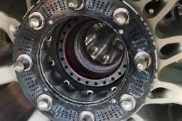 FIA clear Mercedes new wheel rim design