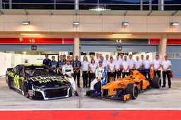 Alonso and Johnson impressed by F1/NASCAR car swap