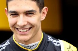 Wolff urges Renault to sign Ocon