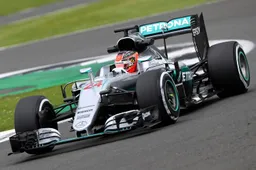 Mercedes and Renault F1 chiefs hail Ocon promotion
