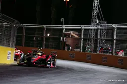 Nissan commit to Formula E until 2026