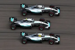 Wolff and Horner in favour of three car teams