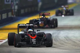 McLaren: Our cars showed encouraging race pace