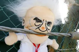 Ecclestone under fire for silly comments about F1