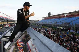 Formula 1 looks for silver linings in dark clouds
